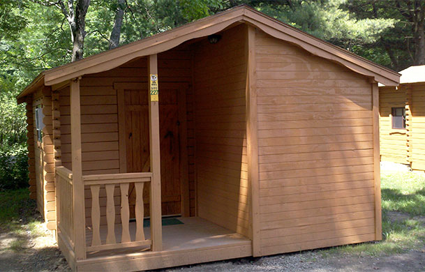 2 rooom efficiency cabin rental exterior